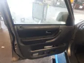 Aizmugurējā loga tīrītāja motoriņš