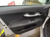Podnośnik szyby drzwi z silniczkiem