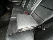 Priekšējā pasažiera sēdekļa sliedītes dekoratīvā apdare