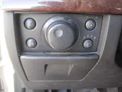 Interrupteur d'éclairage de la cabine dans le panneau