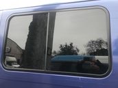 Krovinių (bagažinės) durų stiklas
