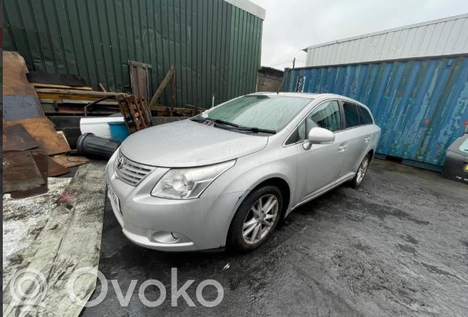 Toyota Avensis T270