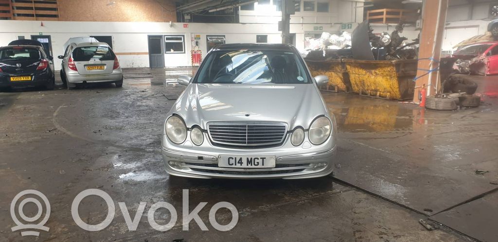 Mercedes-Benz E W211