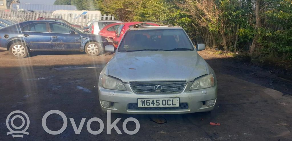 Lexus IS 200-300