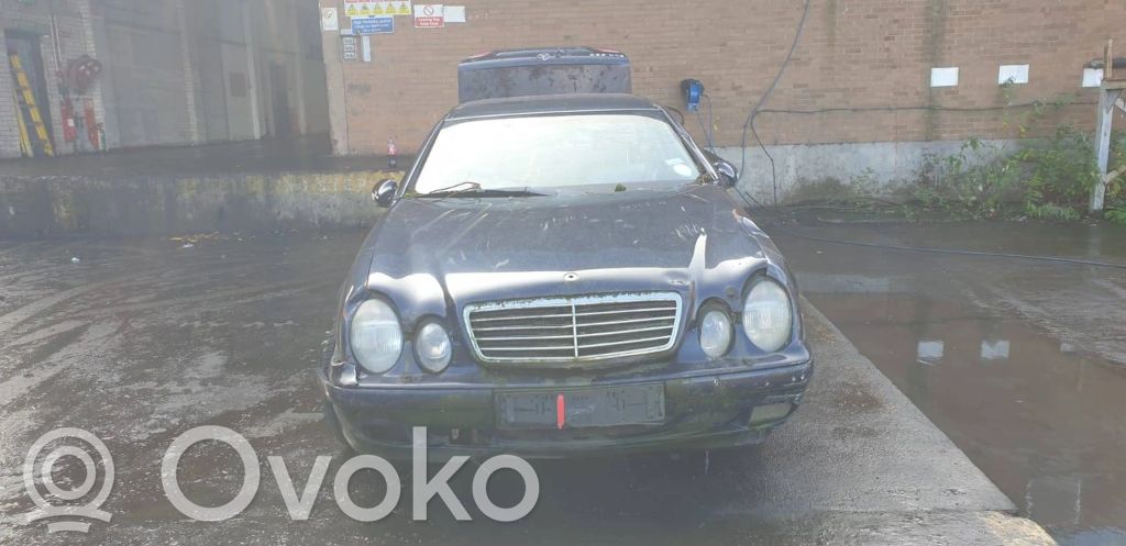 Mercedes-Benz CLK A208 C208