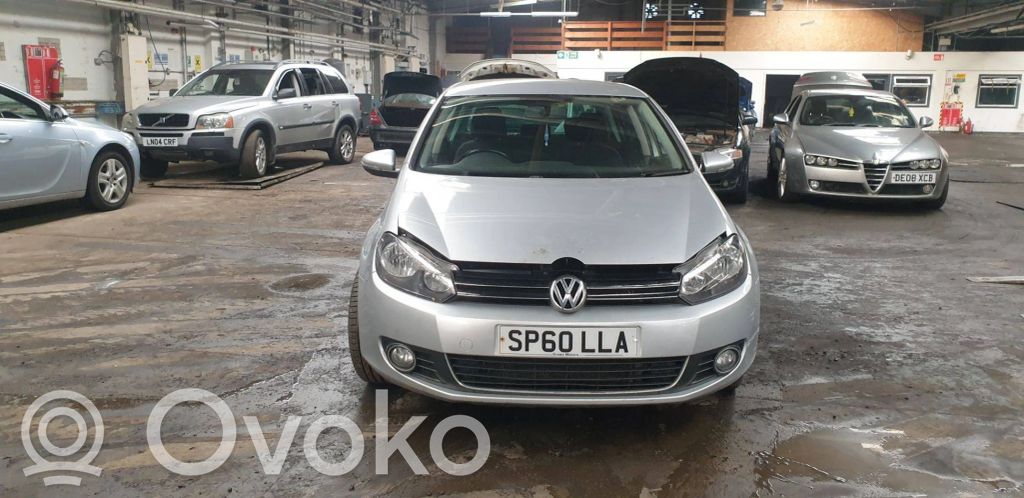 Volkswagen Golf VI