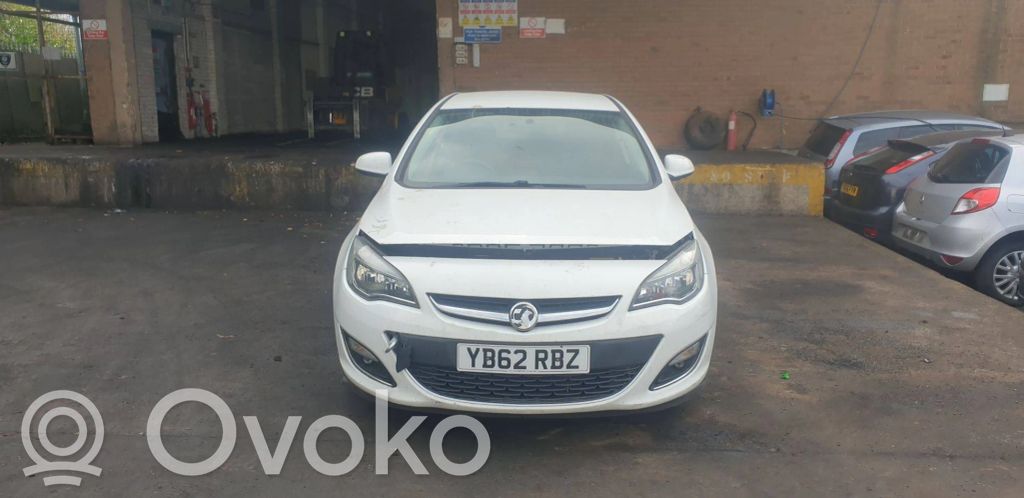 Opel Astra J