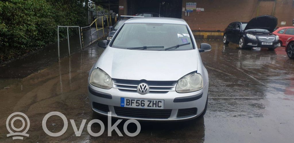 Volkswagen Golf V