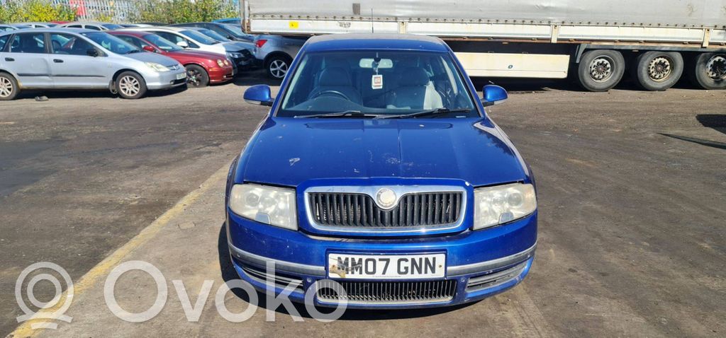 Skoda Superb B5 (3U)