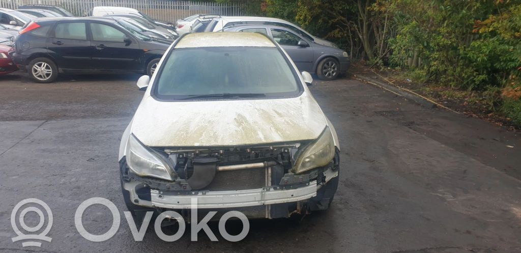 Opel Astra J