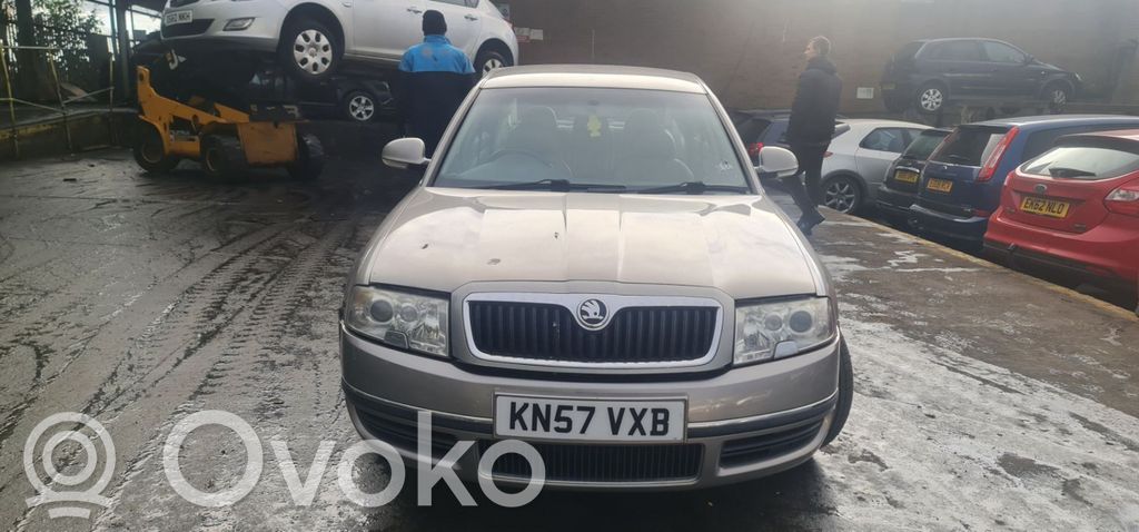 Skoda Superb B5 (3U)