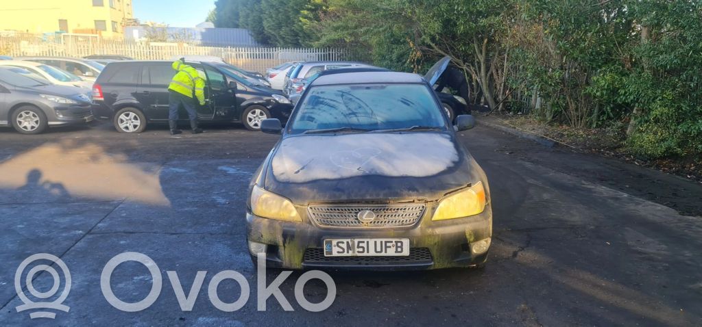 Lexus IS 200-300
