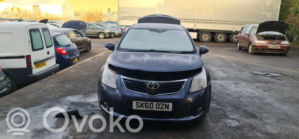 Toyota Avensis T270