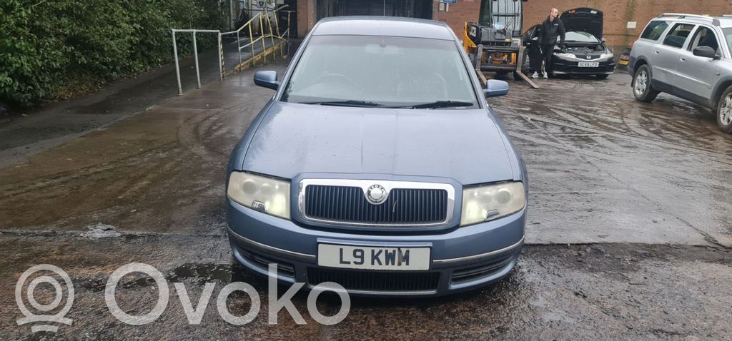Skoda Superb B5 (3U)