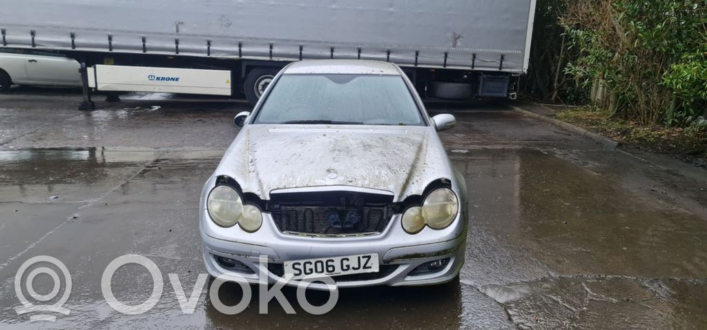Mercedes-Benz C W203