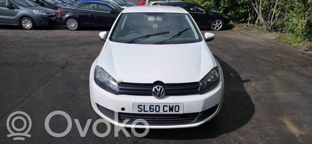 Volkswagen Golf VI