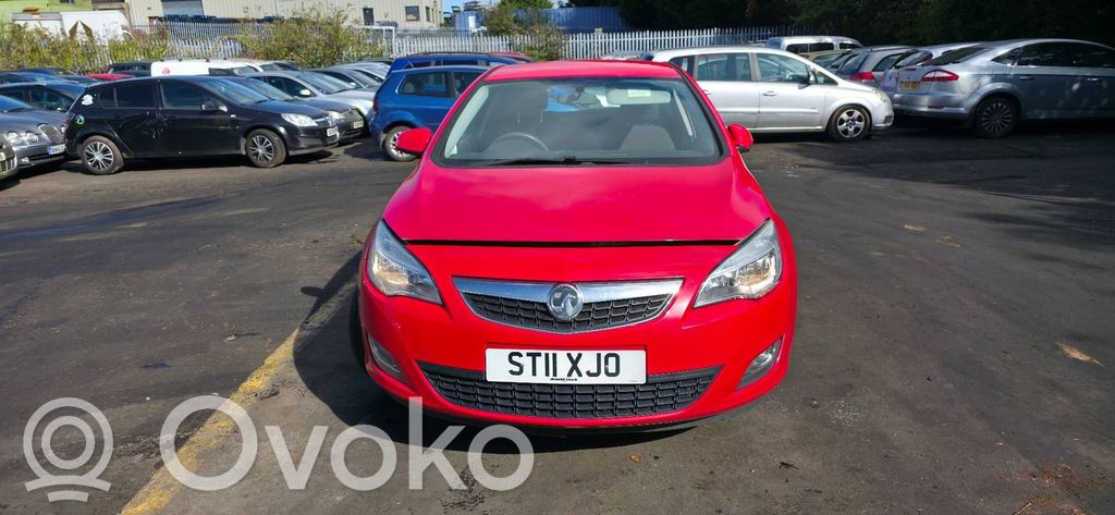 Opel Astra J
