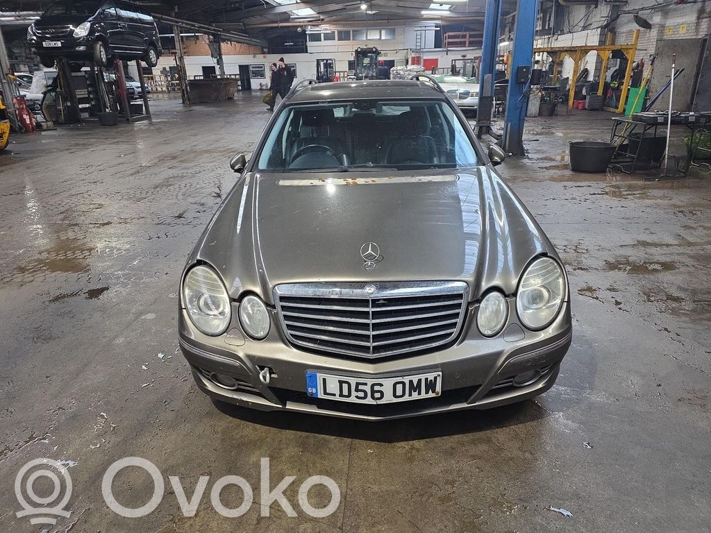 Mercedes-Benz E W211