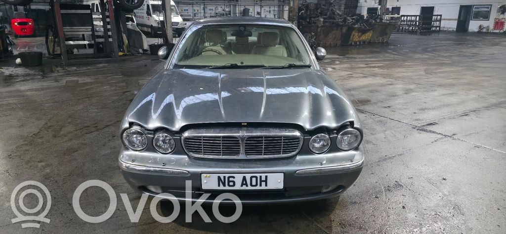 Jaguar XJ X350