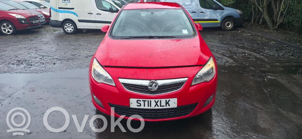 Opel Astra J