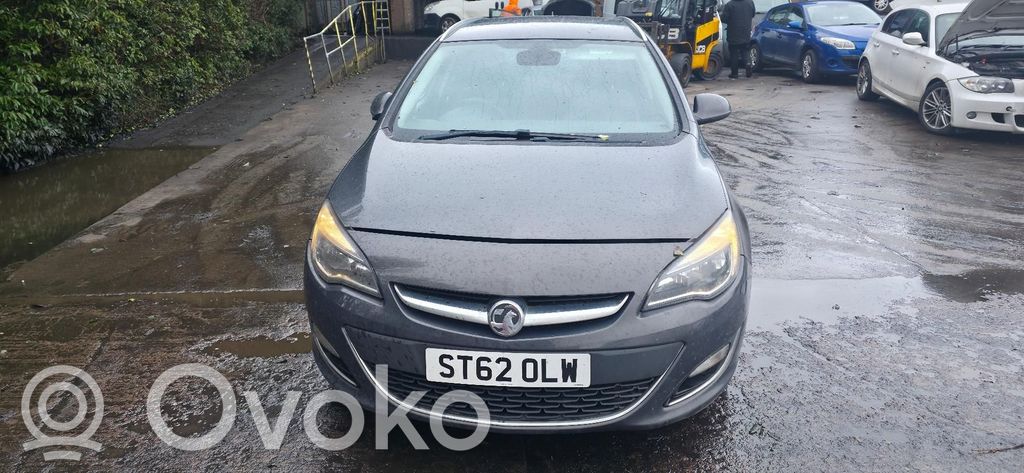 Opel Astra J