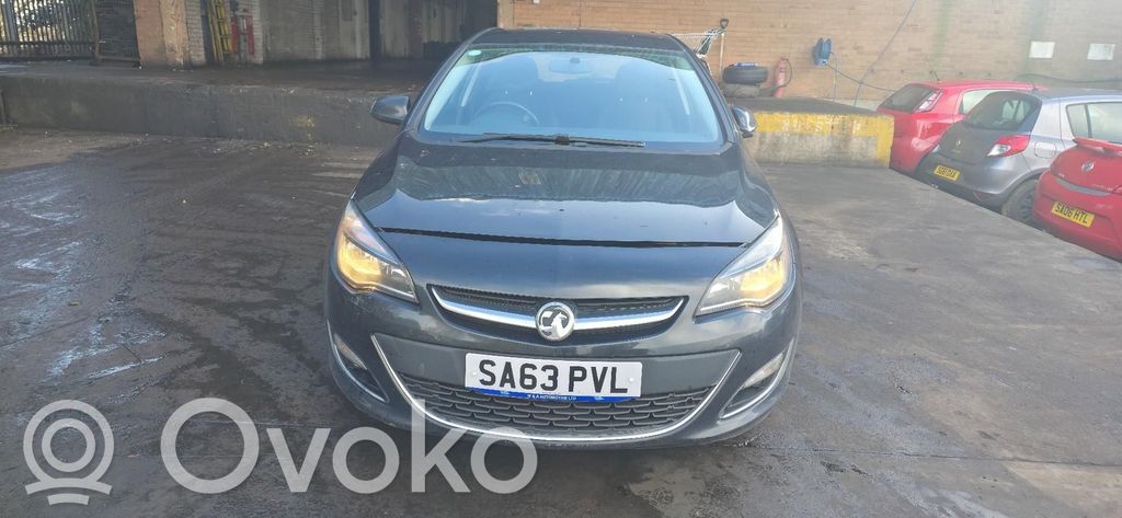 Opel Astra J