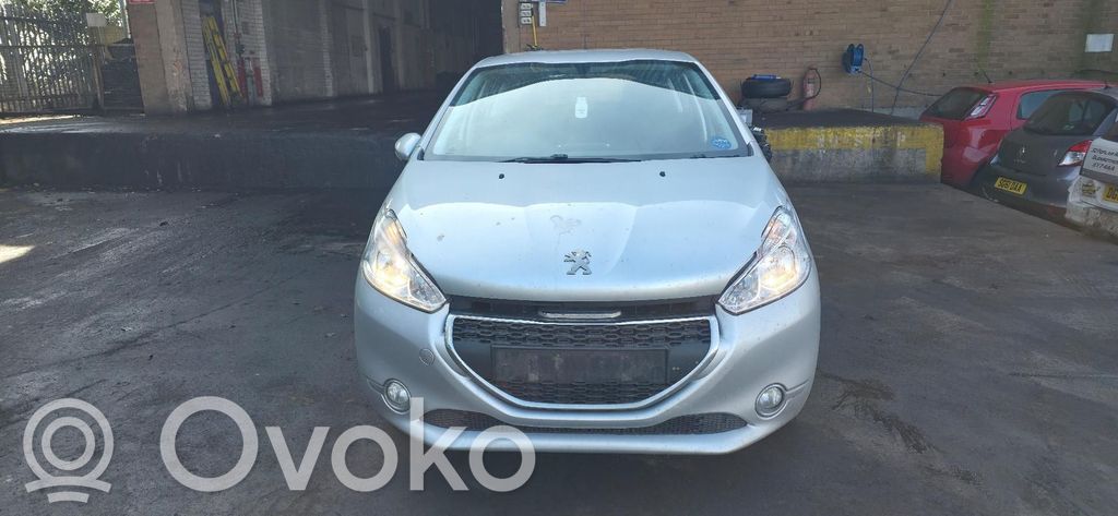 Peugeot 208 I