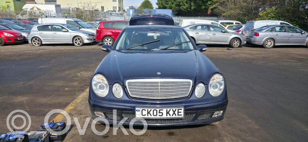 Mercedes-Benz E W211