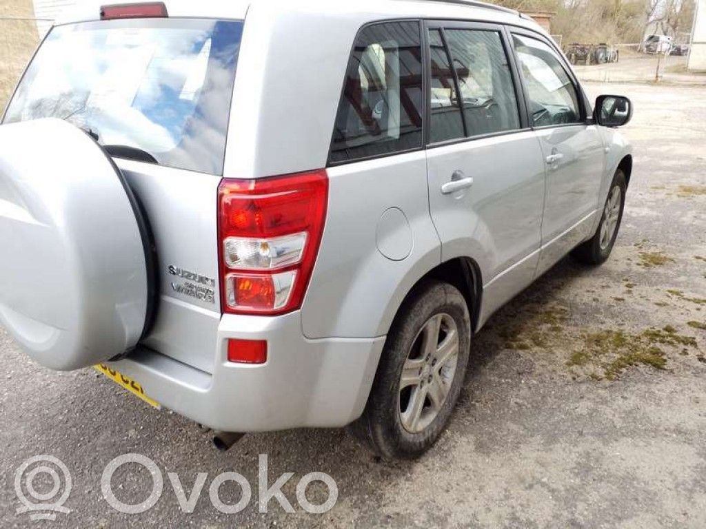 Suzuki Grand Vitara II Engine hinges, 11.88 € RRR