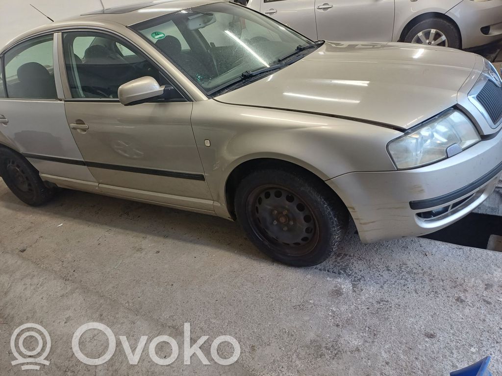 Superb B5 (3U) Superb  059145806