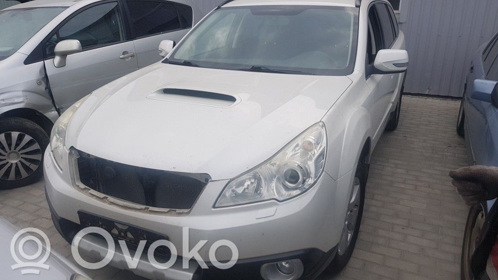 Outback Outback  82201AJ00A