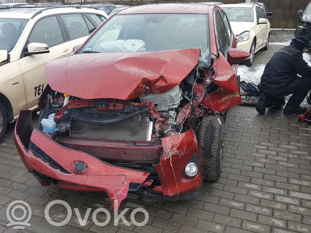 Yaris Yaris  896500D331