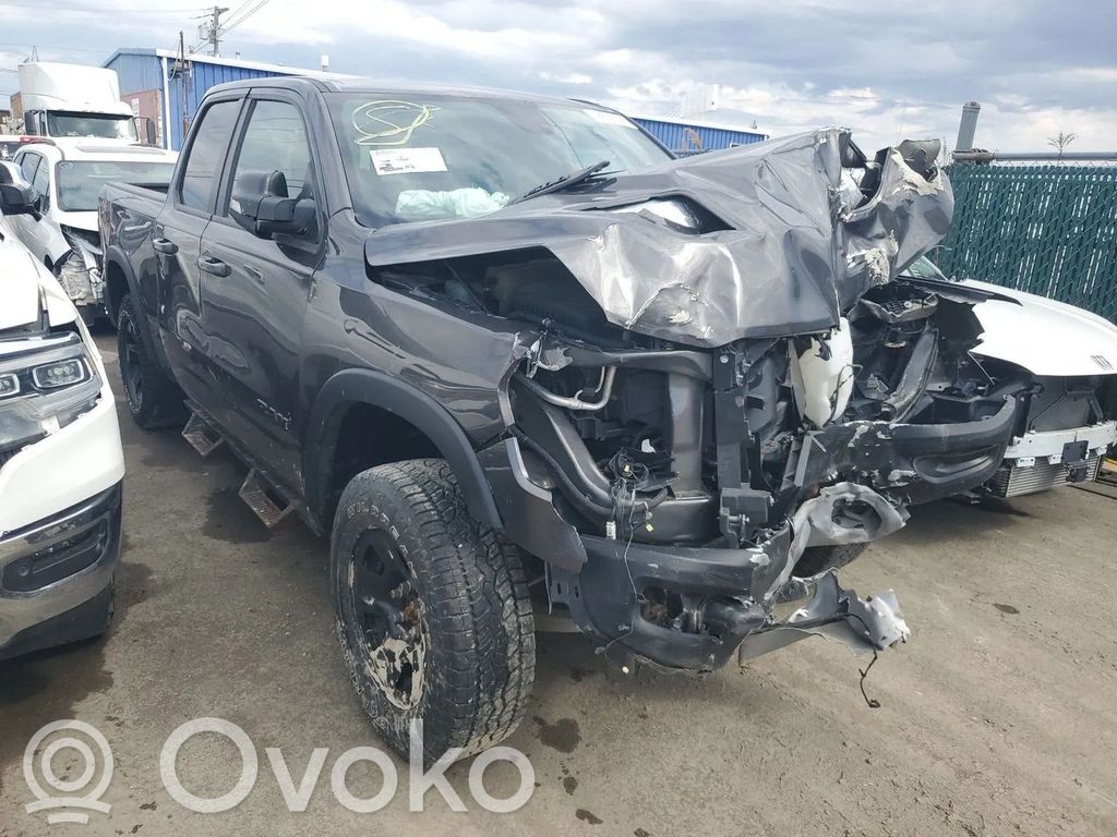 RAM 1500 DS RAM  8298300AA