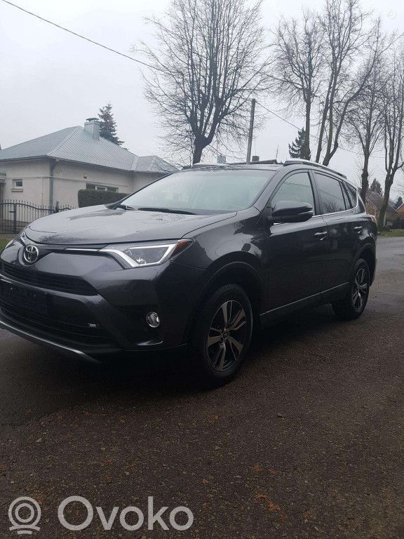RAV 4 (XA40) RAV 4  22030F0020