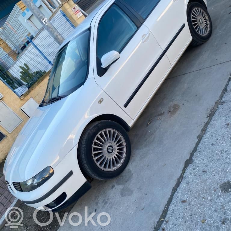 Leon (1M) Leon  1J0951172D