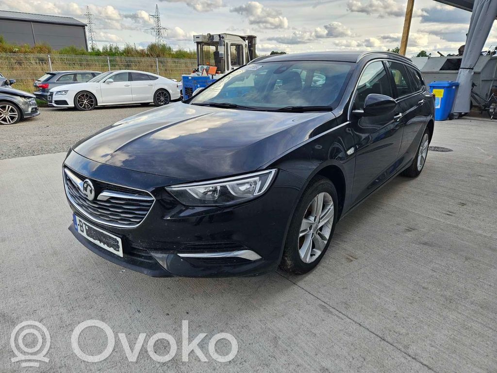 Insignia B Insignia  12310117