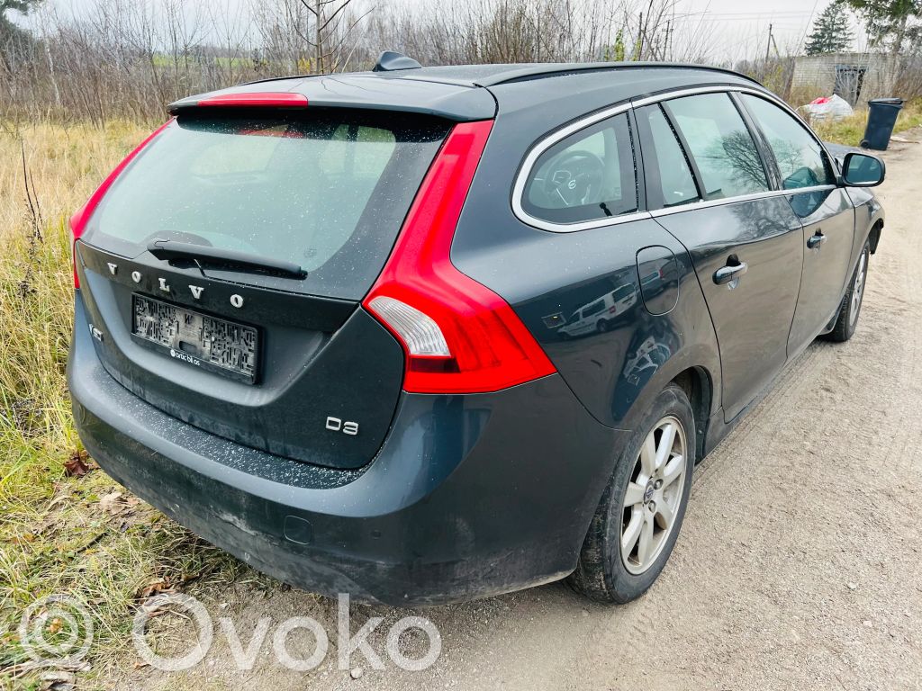V60 V60, V60 Cross Country  8632427