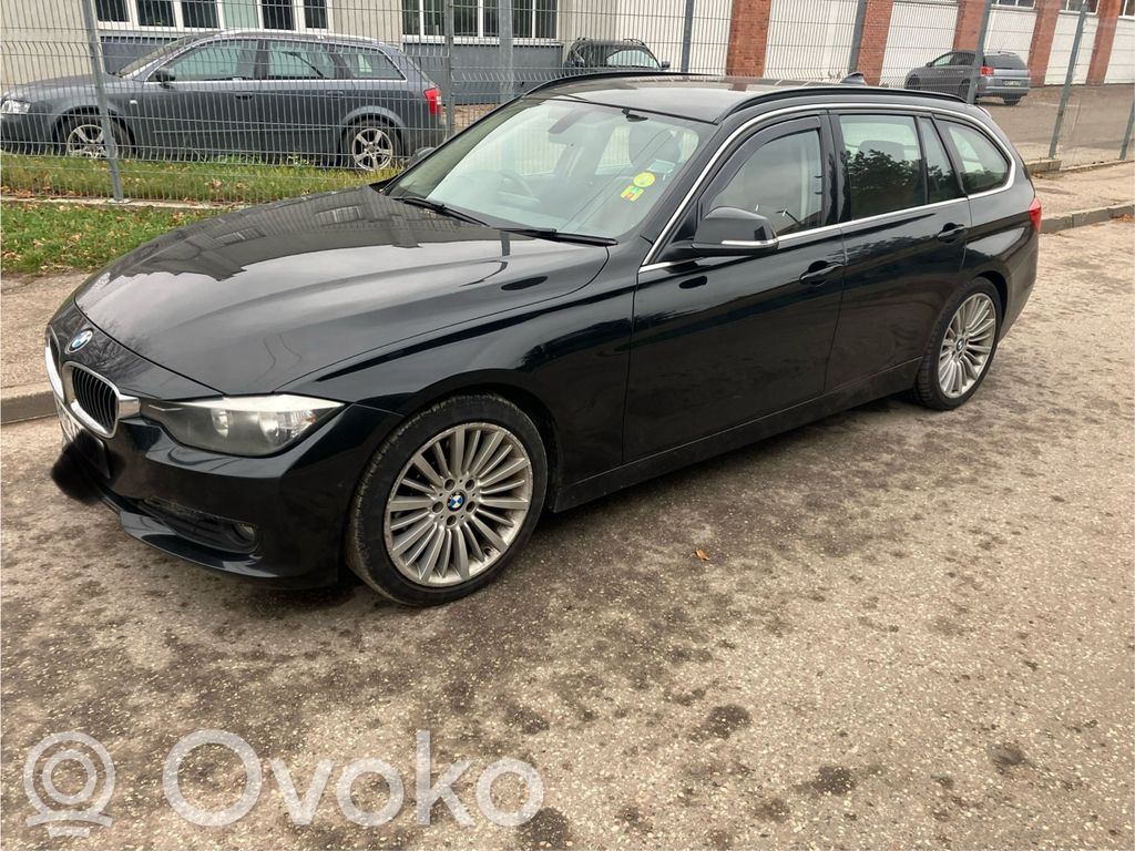 3 F30 F35 F31 Series 3  8584279