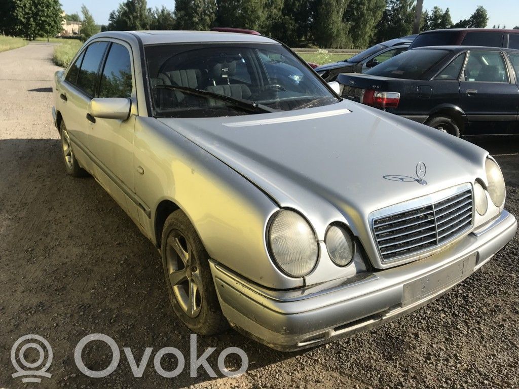 E W210 E-class, AMG (W124, W210, W211, W212, W213, C207, W238)  2107580038