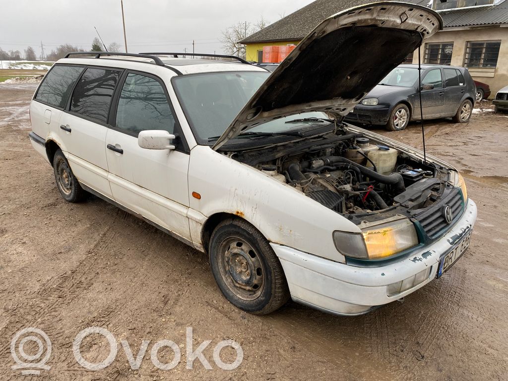 PASSAT B4 Passat  4D1713575A