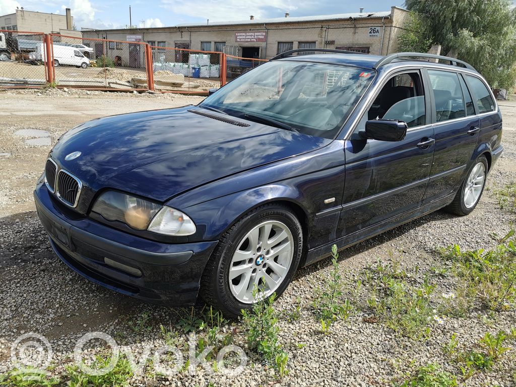 3 E46 Series 3  8209926