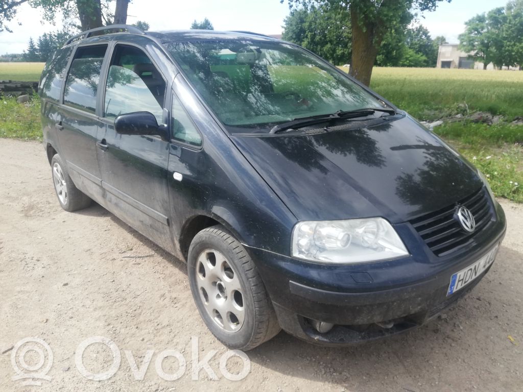 Sharan Sharan  7M0199308E