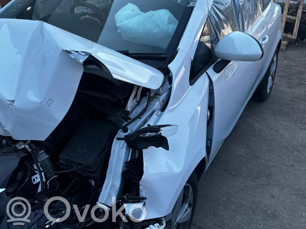 Corsa E Corsa  24437030