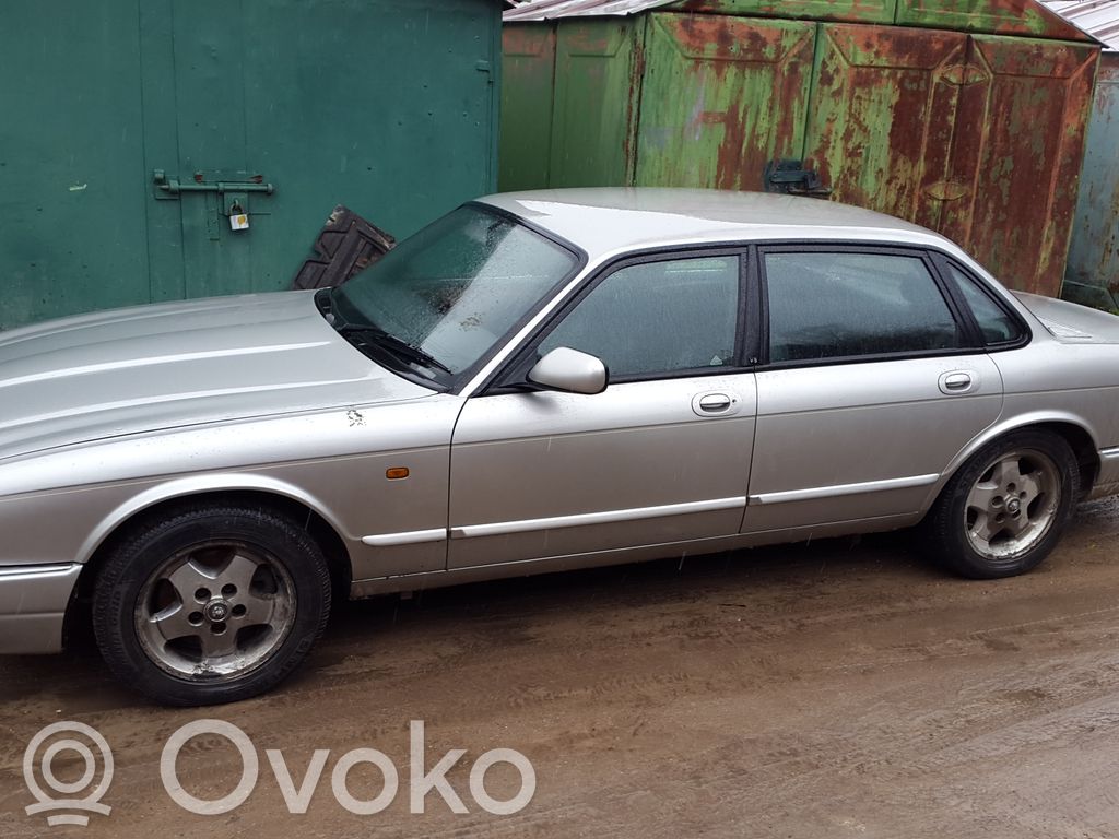 XJ X308 XJ  0655009970