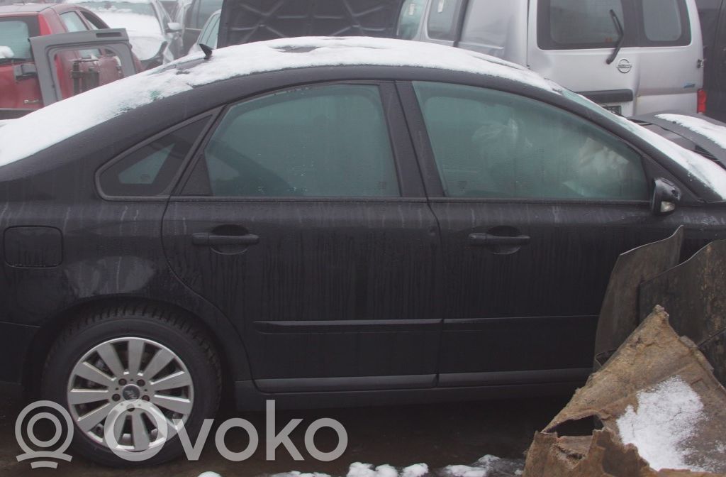 S40 S40, V40  01900