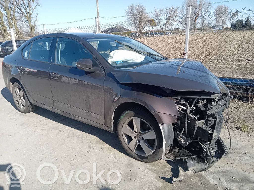 Octavia Mk3 (5E) Octavia  04E906262D