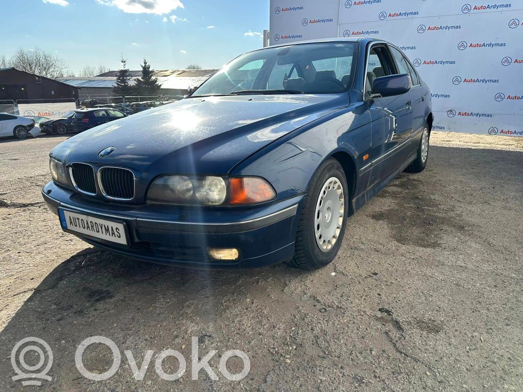 5 E39 Series 5  64116904834