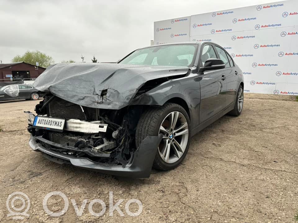 3 F30 F35 F31 Series 3  8604210