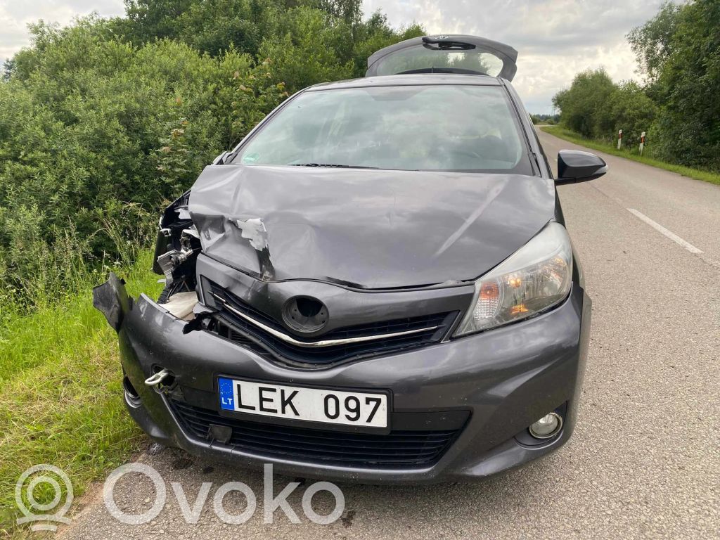 Yaris Yaris  8946702080
