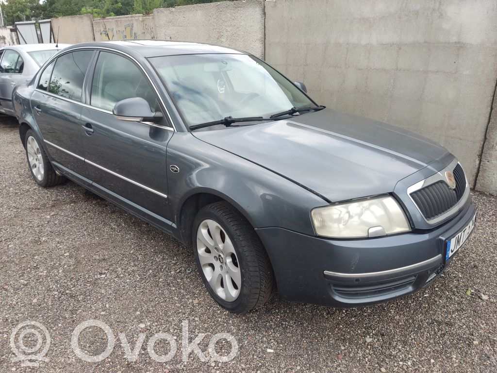 Superb B5 (3U) Superb  8D0927156EB